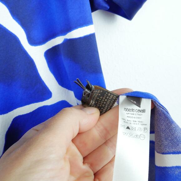 Roberto Cavalli 48 Blouse 100% Silk Blue Print Statement Sleeve Luxury Elegant - Picture 11 of 12